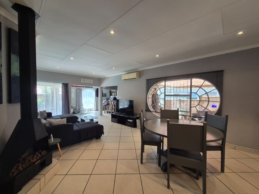 4 Bedroom Property for Sale in Vaalpark Free State